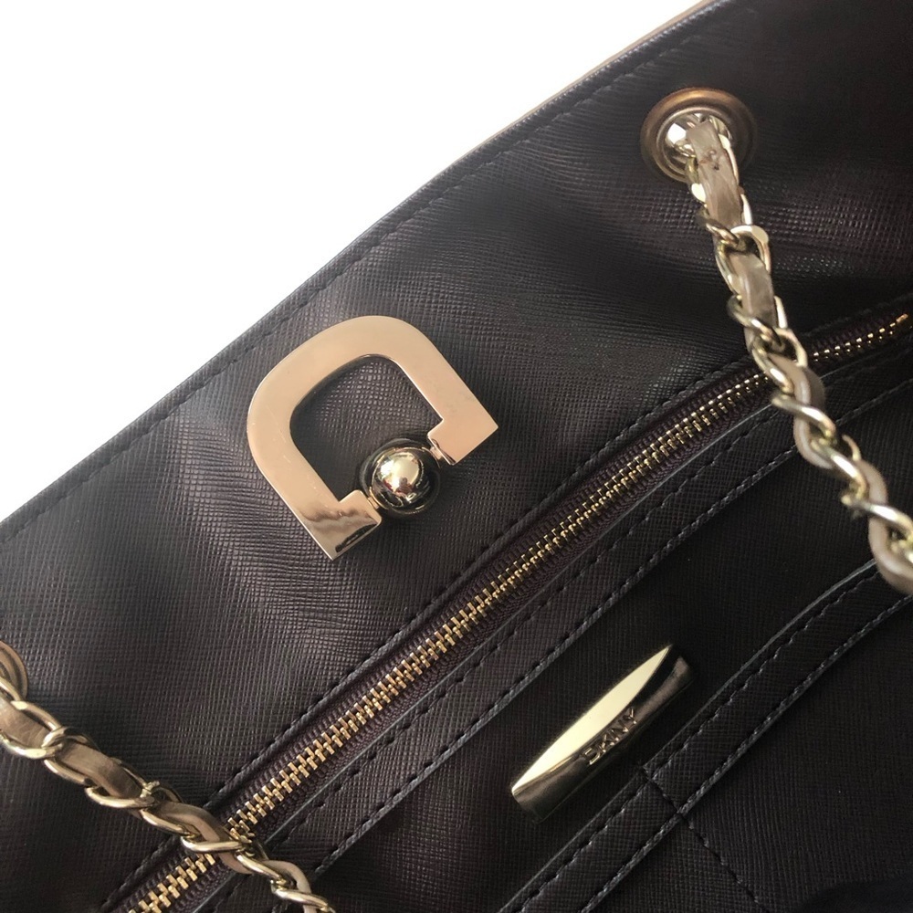 DKNY Textured Shoulder Bag - Picture 4 of 4